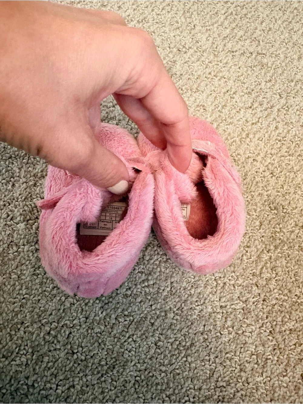 UGG bixbee Pink Plush Infant Slippers